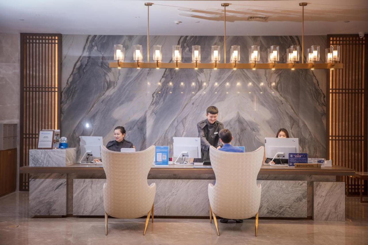 Wyndham Shiyan Downtown Hotel Ngoại thất bức ảnh
