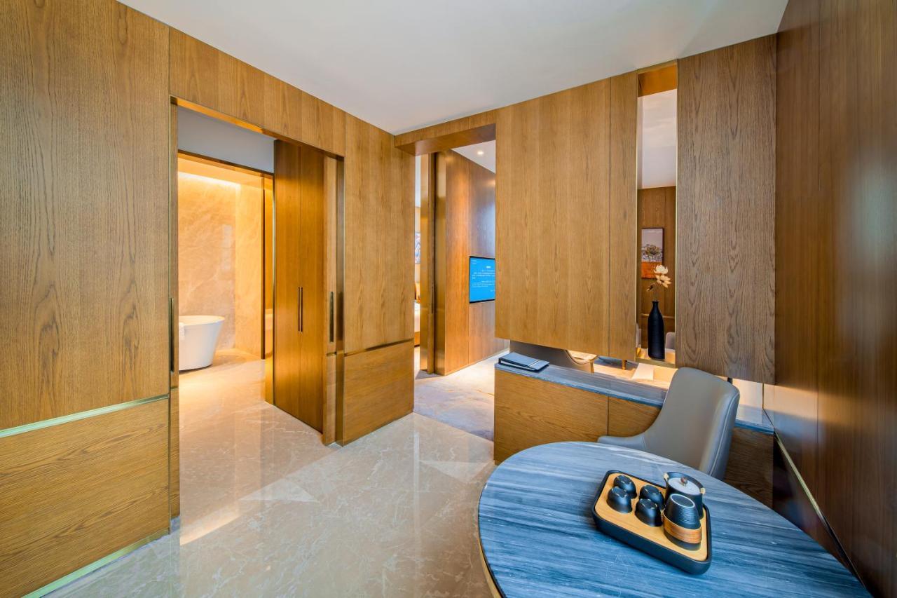 Wyndham Shiyan Downtown Hotel Ngoại thất bức ảnh