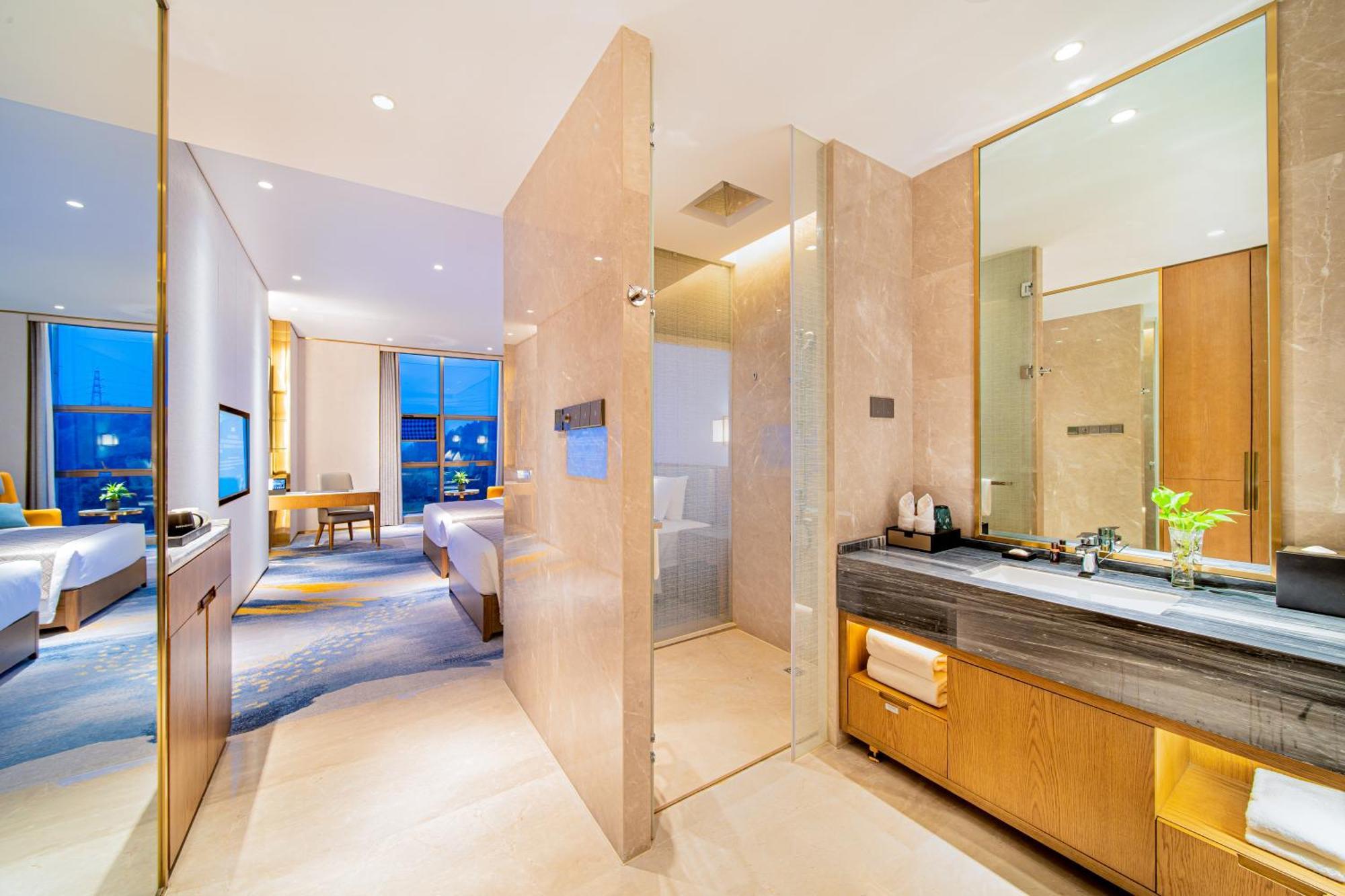 Wyndham Shiyan Downtown Hotel Ngoại thất bức ảnh